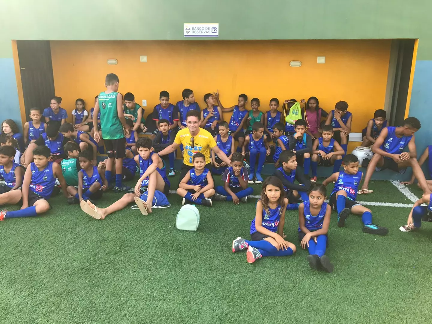 Escolas de futebol e prevenção às drogas